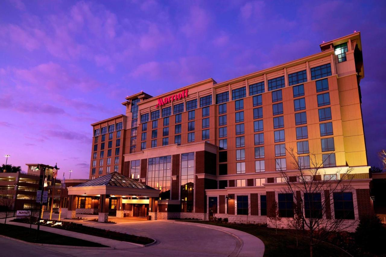Marriott Bloomington Normal Hotel And Conference Center Zewnętrze zdjęcie