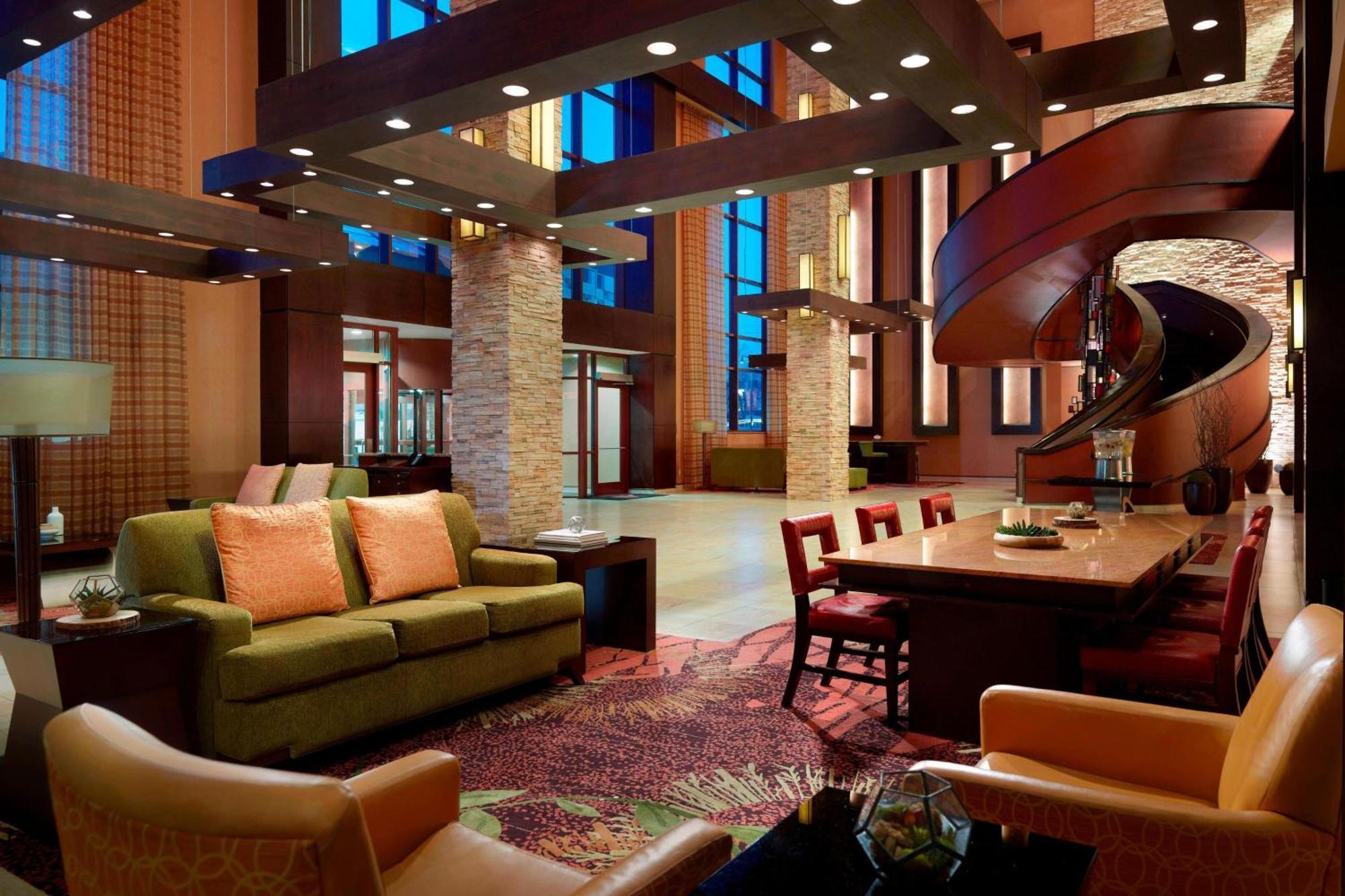 Marriott Bloomington Normal Hotel And Conference Center Zewnętrze zdjęcie